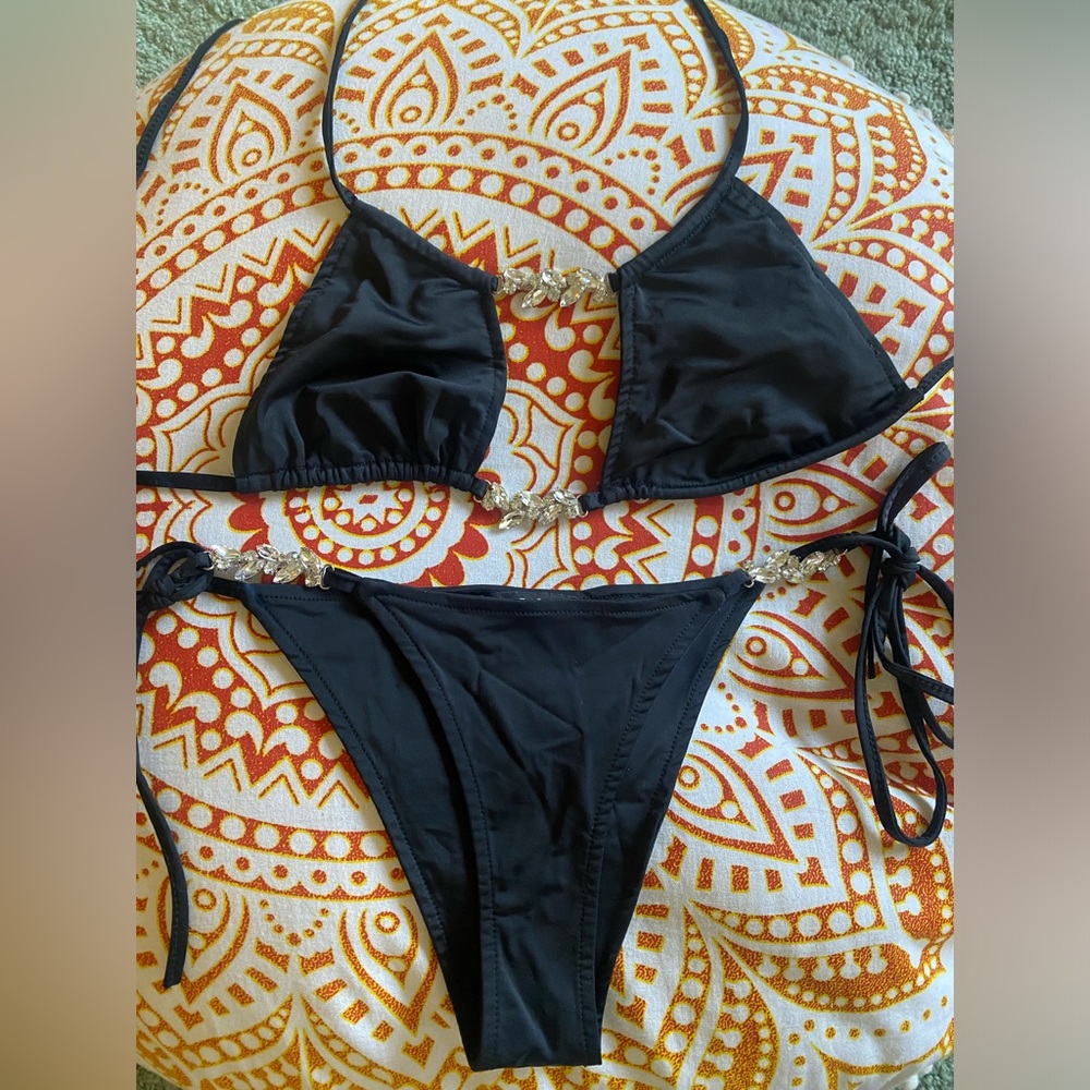 NWOT never worn bikini